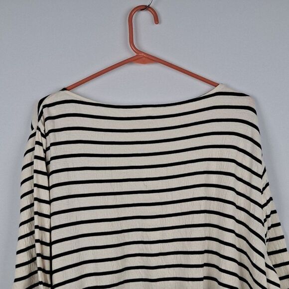 Ladies Pullover Blouse NWT - Picture 10 of 10